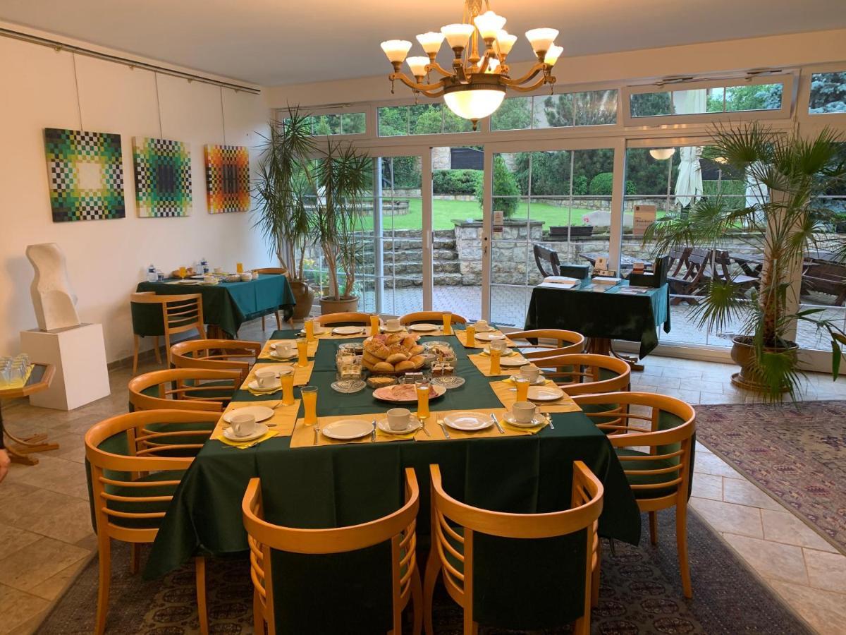 Antik Hotel Sofia Litomysl Luaran gambar