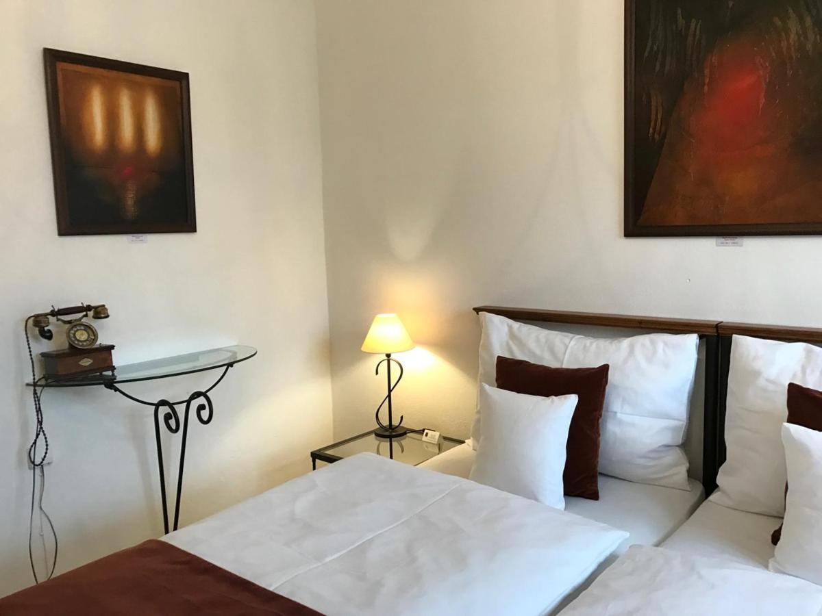 Antik Hotel Sofia Litomysl Luaran gambar