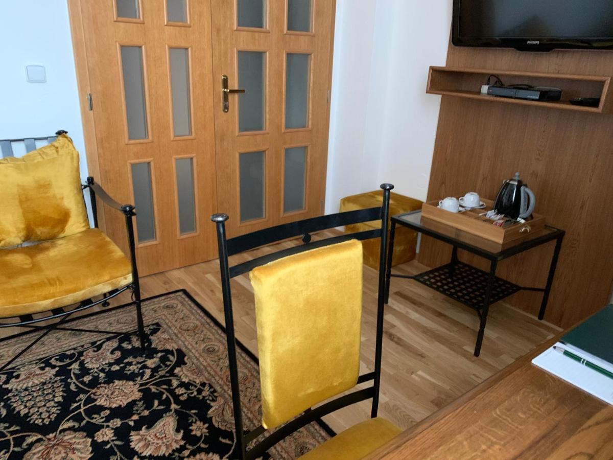Antik Hotel Sofia Litomysl Luaran gambar